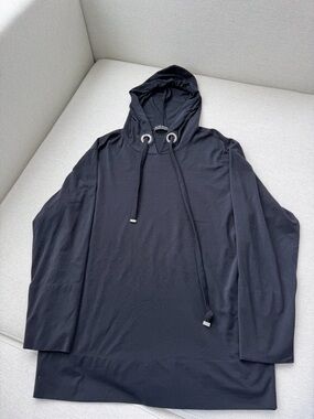 SHAN Black Hoodie Women’s Pullover Lightweight Minimalist Size L